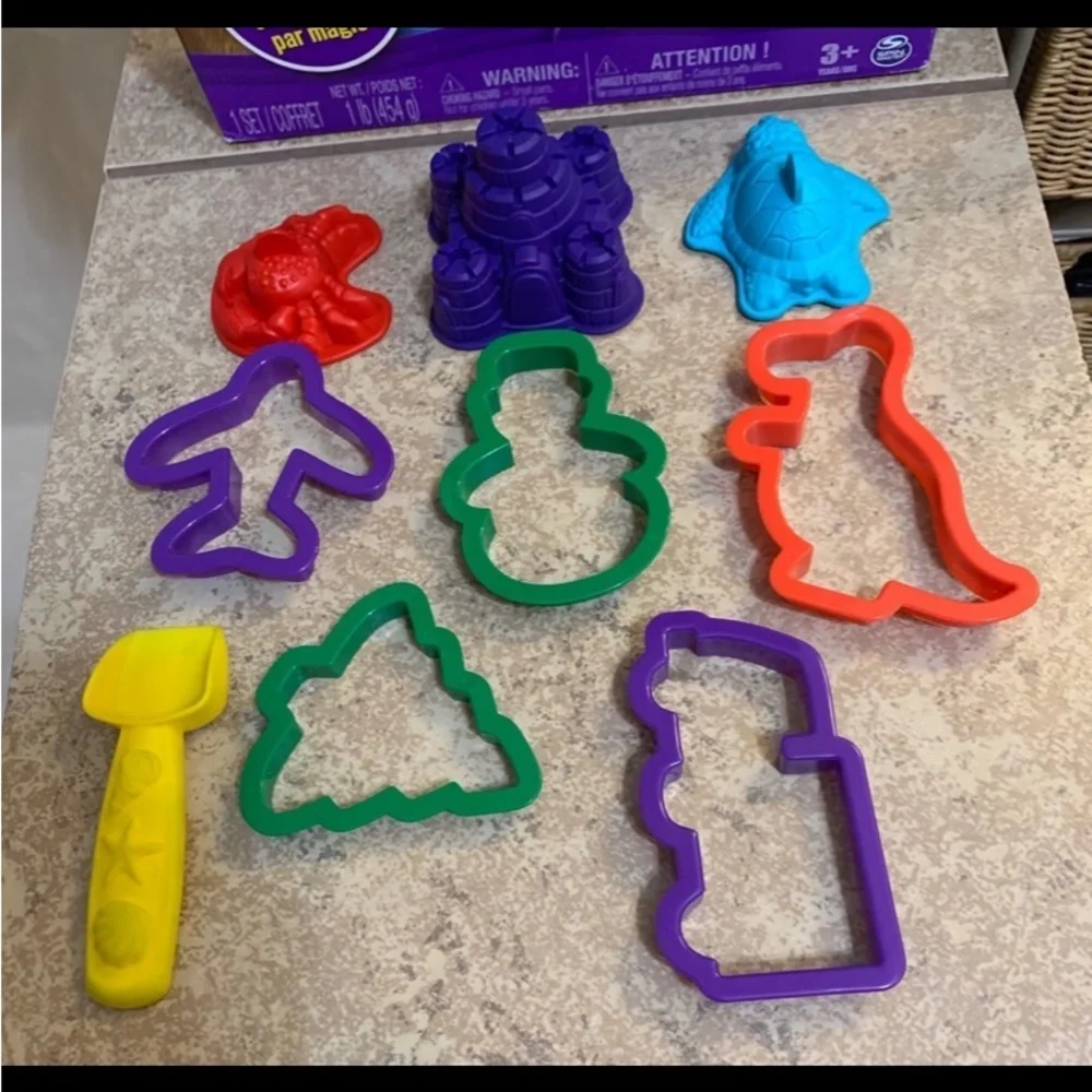 Kinetic Sand Sandbox Set - Picture 3 of 3